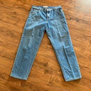 Levi's Vintage Jeans Mom Size 12 Short Tapered Leg Relaxed Fit Women's Denim